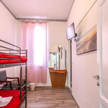Corallo Hotel 2*