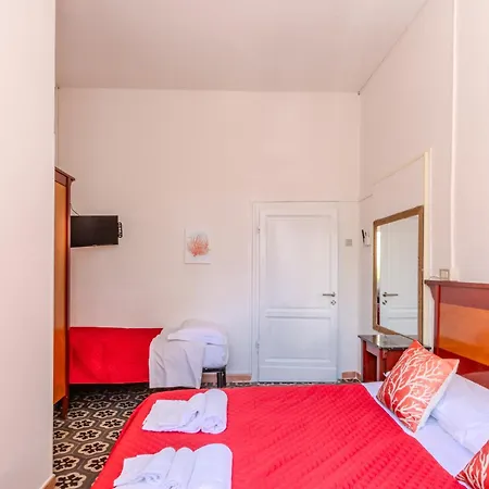 Corallo Hotel 2*